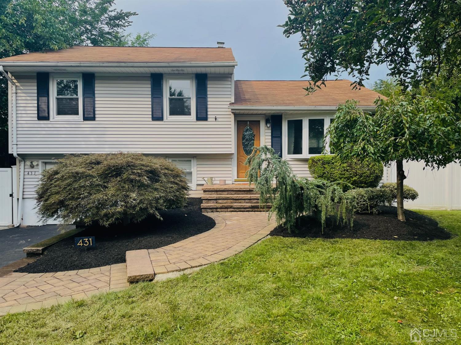431 Bramhall Road Rahway, NJ 07065 - Photo 2 of 33 Gallery Image 2