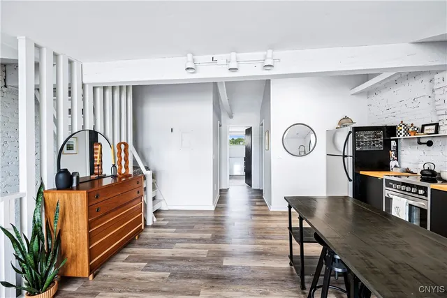 $2,250 | 38 East Genesee Street, Skaneateles, NY 13152