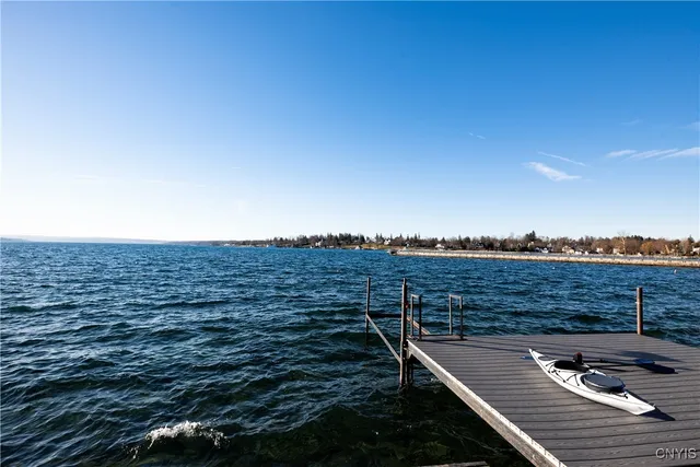 $2,250 | 38 East Genesee Street, Skaneateles, NY 13152