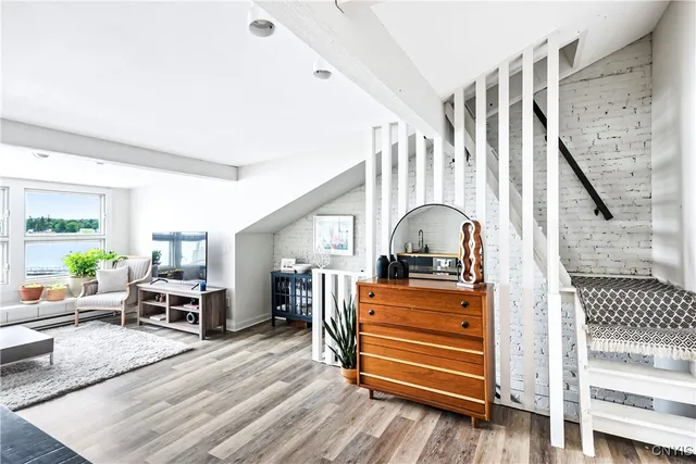 $2,250 | 38 East Genesee Street, Skaneateles, NY 13152