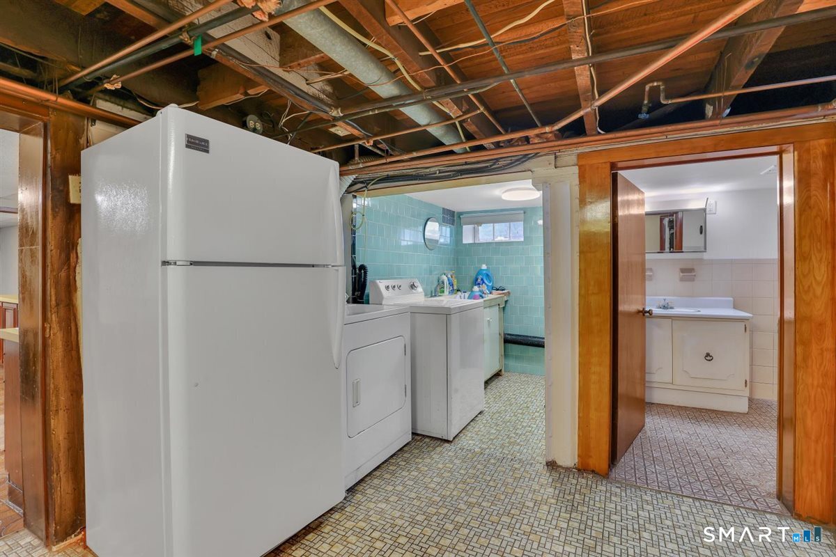149 Spring Street Middletown, CT 06457 - Photo 29 of 32 Gallery Image 29