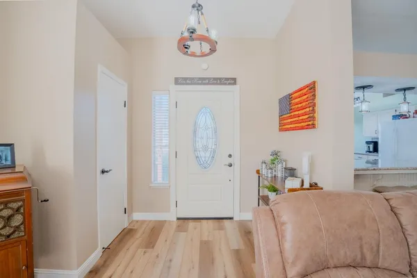 $499,900 | 6027 West Judy Court, Visalia, CA 93277