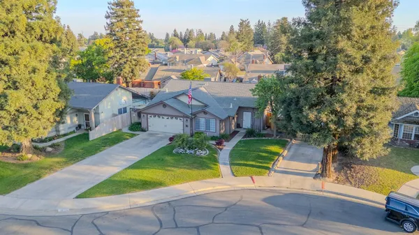 $499,900 | 6027 West Judy Court, Visalia, CA 93277