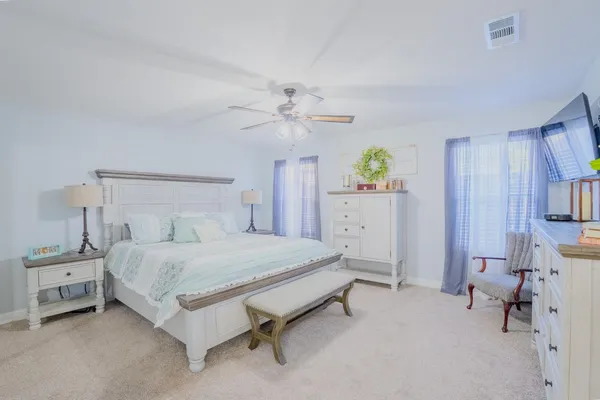 $499,900 | 6027 West Judy Court, Visalia, CA 93277