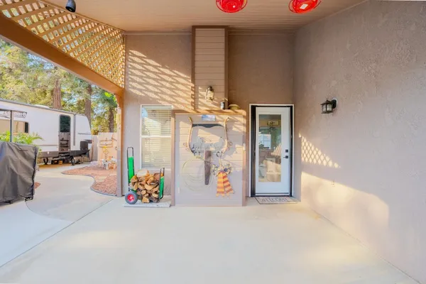 $499,900 | 6027 West Judy Court, Visalia, CA 93277