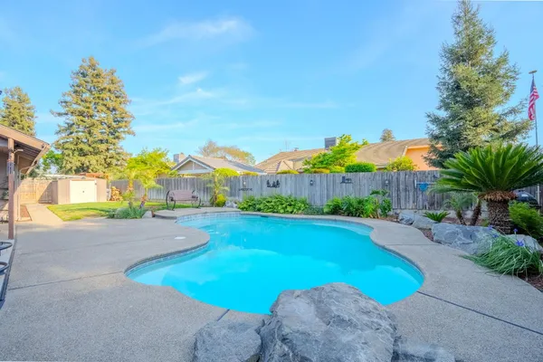 $499,900 | 6027 West Judy Court, Visalia, CA 93277