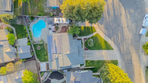 $499,900 | 6027 West Judy Court, Visalia, CA 93277