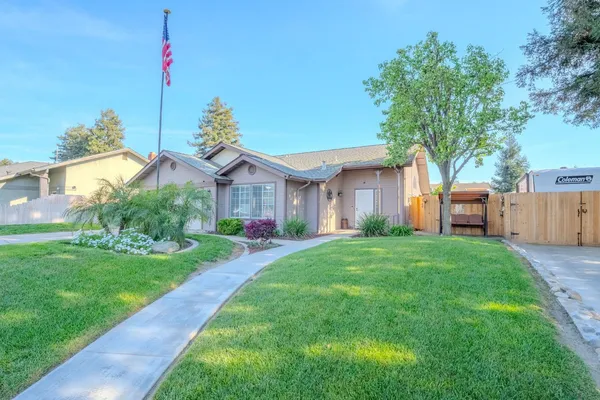 $499,900 | 6027 West Judy Court, Visalia, CA 93277