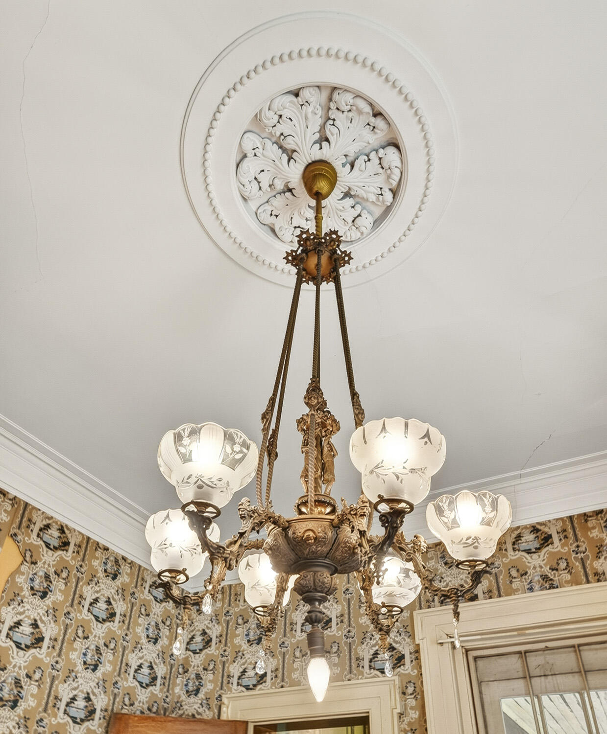 300 Danforth Street Portland, ME 04102 - Photo 25 of 56 Dining Room Chandelier