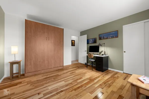 $329,900 | 3072 Anton Circle, Aurora, IL 60504