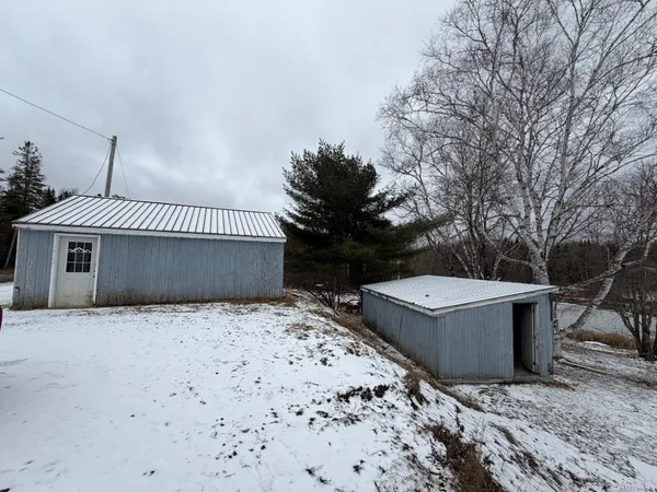 $174,900 | 178 School House Road, Orient, ME 04471