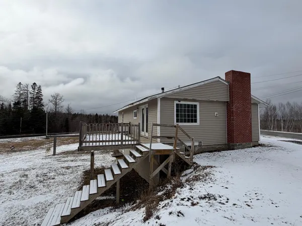 $174,900 | 178 School House Road, Orient, ME 04471