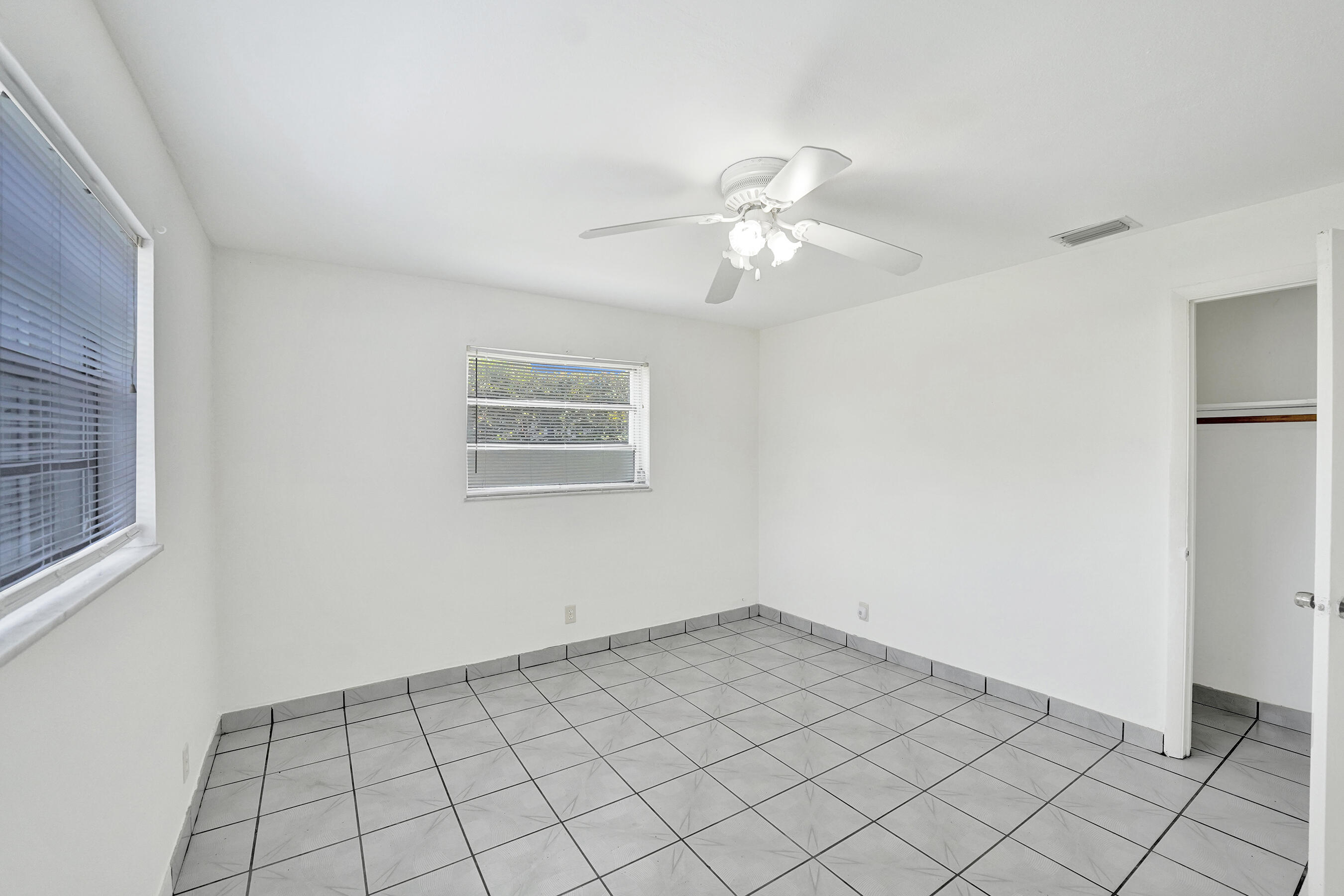 5830 Garfield Street Hollywood, FL 33021 - Photo 37 of 54 Unit 2 -Primary Bedroom Unit
