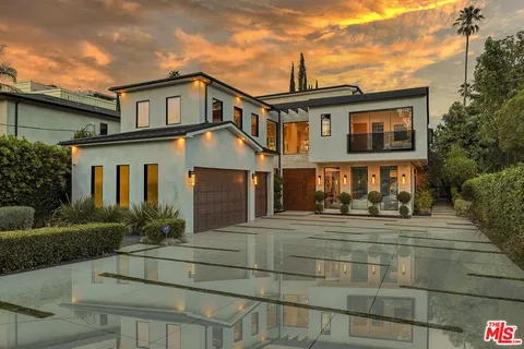 $5,880,000 | 4544 Woodley Avenue, Encino, CA 91436