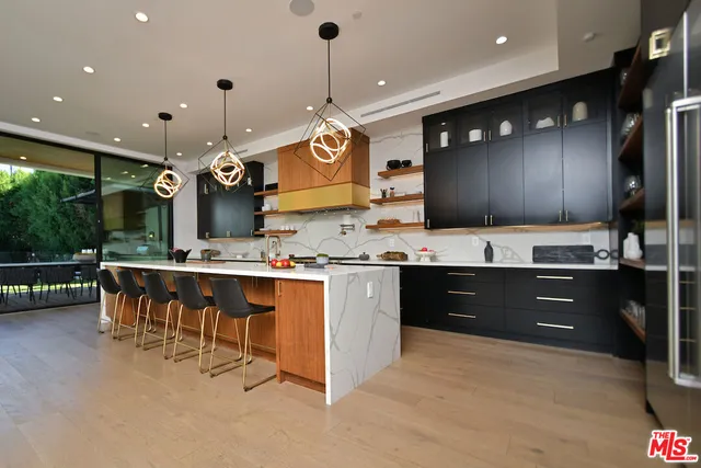 $5,350,000 | 4544 Woodley Avenue, Encino, CA 91436