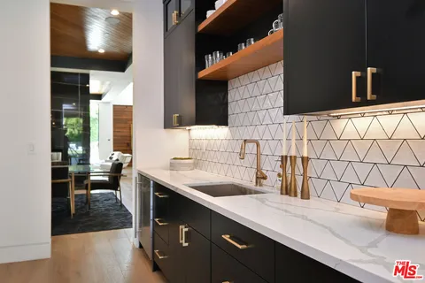 $5,880,000 | 4544 Woodley Avenue, Encino, CA 91436