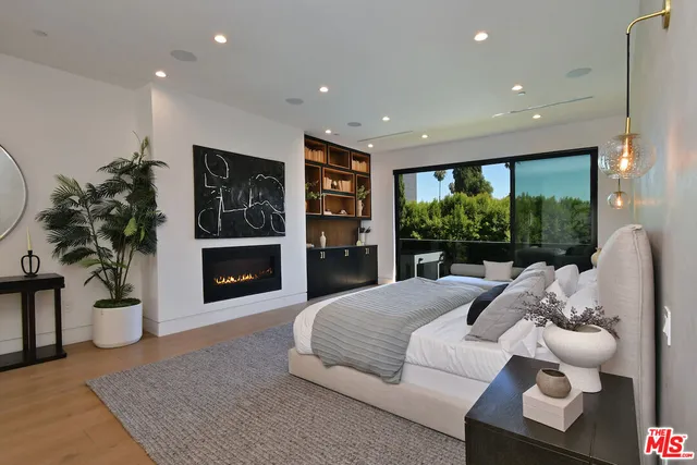 $5,350,000 | 4544 Woodley Avenue, Encino, CA 91436