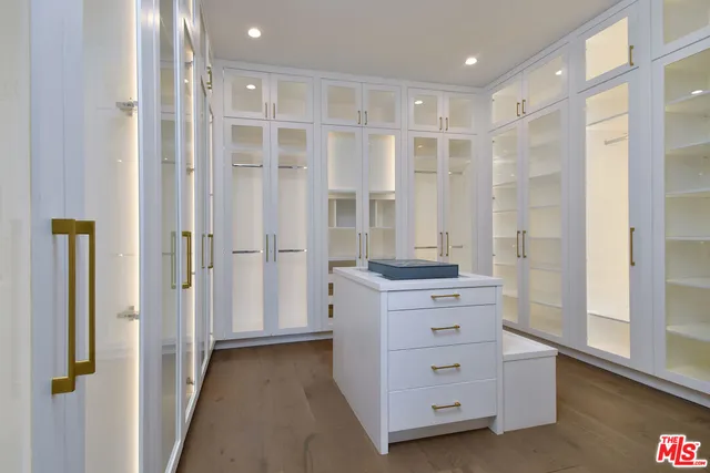 $5,350,000 | 4544 Woodley Avenue, Encino, CA 91436