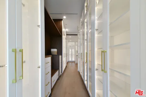 $5,880,000 | 4544 Woodley Avenue, Encino, CA 91436