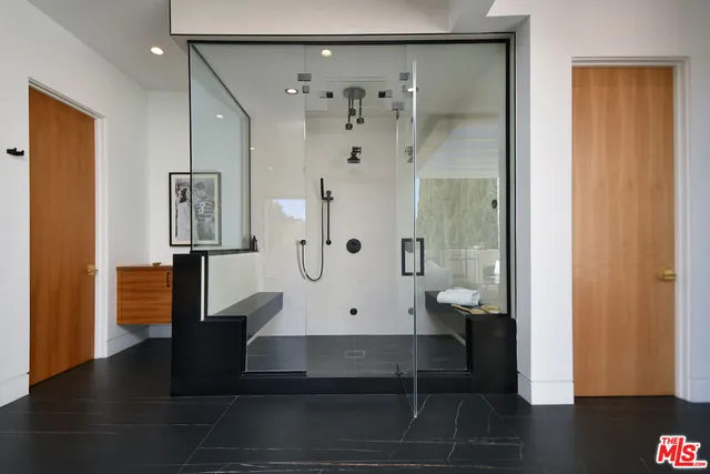 $5,350,000 | 4544 Woodley Avenue, Encino, CA 91436