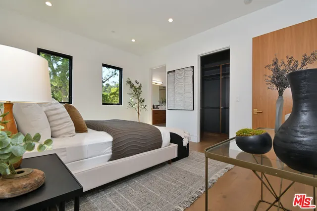 $5,350,000 | 4544 Woodley Avenue, Encino, CA 91436