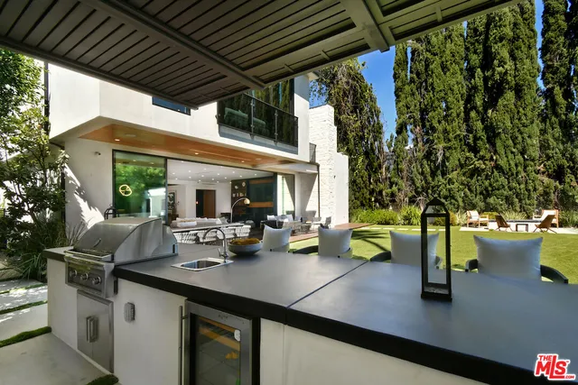 $5,350,000 | 4544 Woodley Avenue, Encino, CA 91436