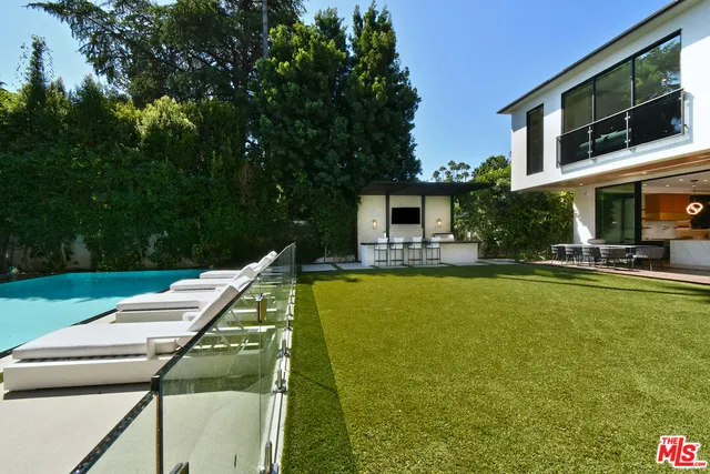 $5,350,000 | 4544 Woodley Avenue, Encino, CA 91436