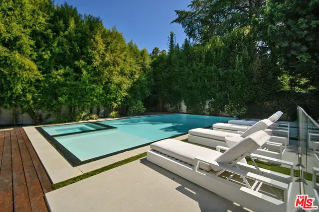 $5,350,000 | 4544 Woodley Avenue, Encino, CA 91436