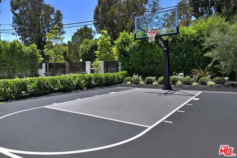 $5,880,000 | 4544 Woodley Avenue, Encino, CA 91436