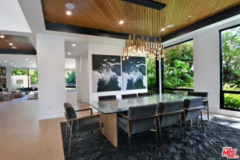 $5,880,000 | 4544 Woodley Avenue, Encino, CA 91436