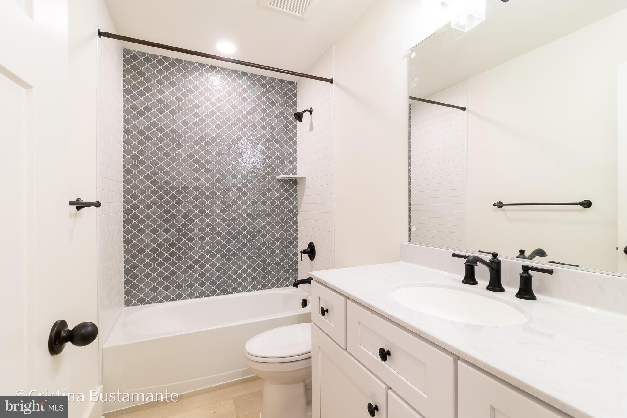 2101 Parsonage Lane Fallston, MD 21047 - Photo 90 of 100 Second floor hall bath