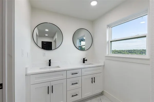 $392,000 | 3623 Sioux Trail, Granbury, TX 76048