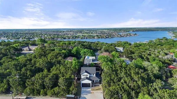 $392,000 | 3623 Sioux Trail, Granbury, TX 76048
