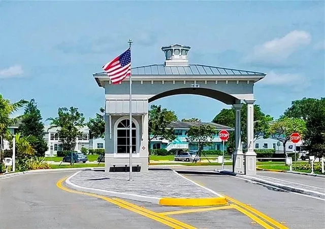 $114,900 | 104 Westbury East, Unit 104, Deerfield Beach, FL 33442