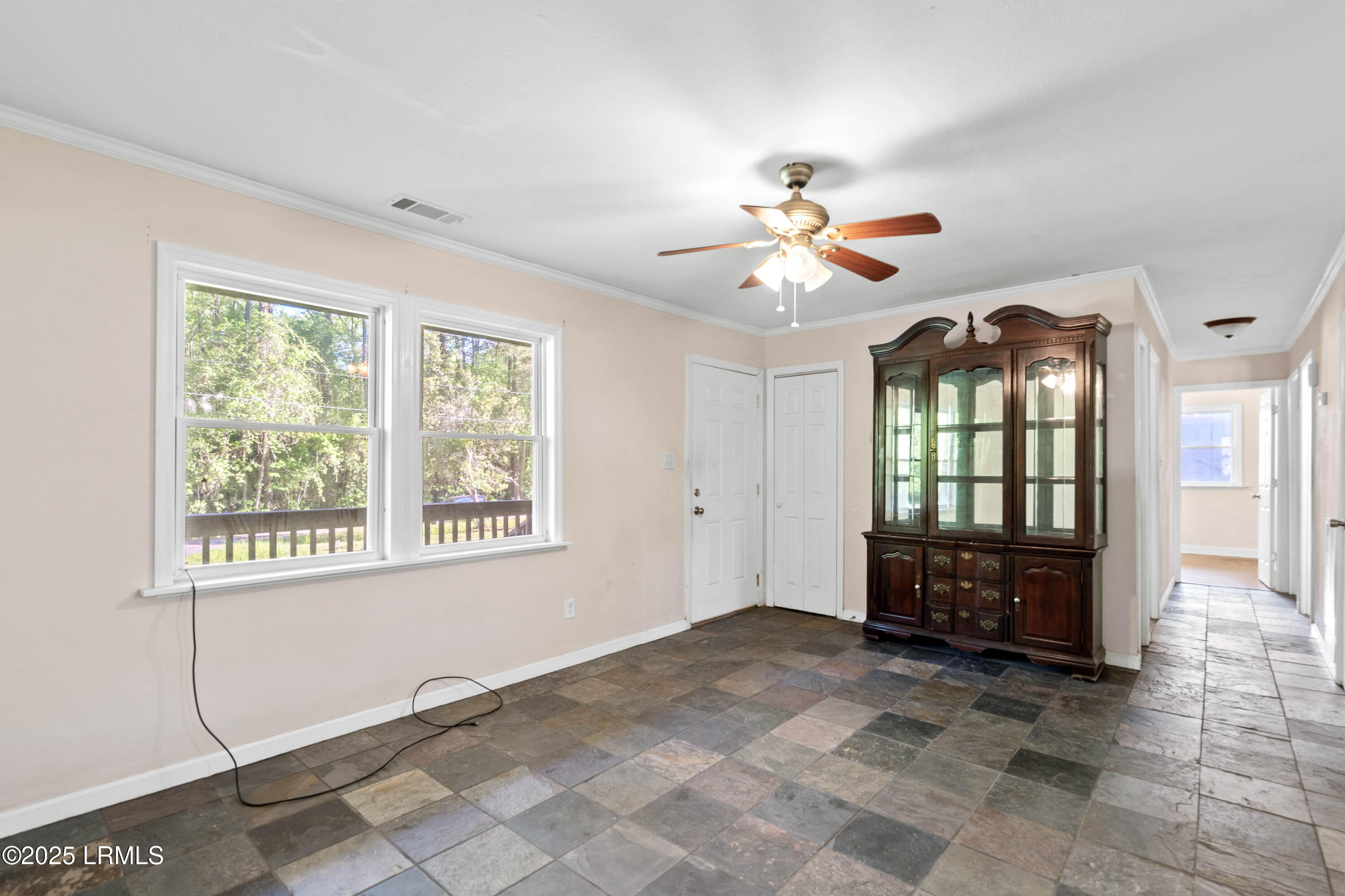 17 Country Manor Road Beaufort, SC 29906 - Photo 8 of 25 17 Country Manor-8