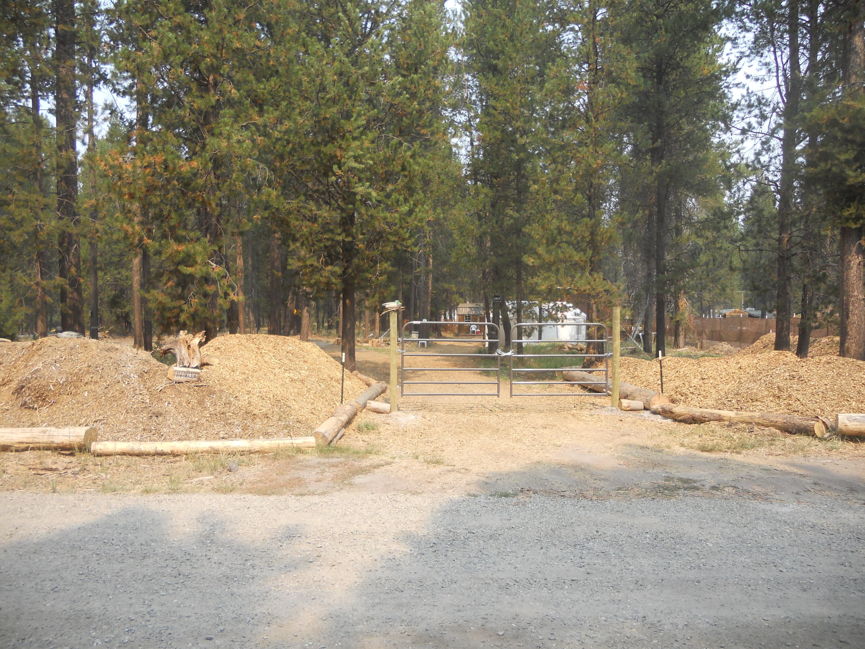 16836 Hermosa Road Bend, OR 97707 - Photo 8 of 23 DSCN0309
