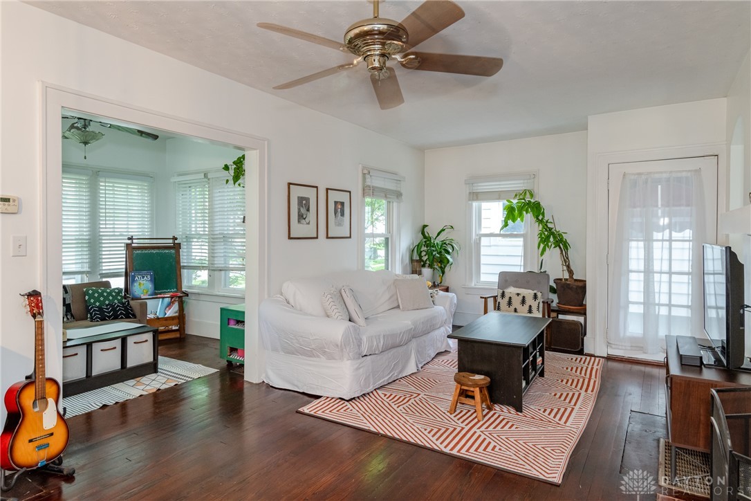 568 Shroyer Road Dayton, OH 45419 - Photo 3 of 43 Gallery Image 3