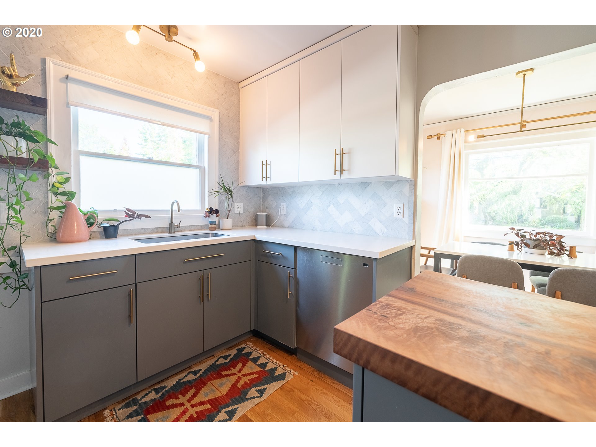 1929 Southeast 40th Avenue Portland, OR 97214 - Photo 8 of 27