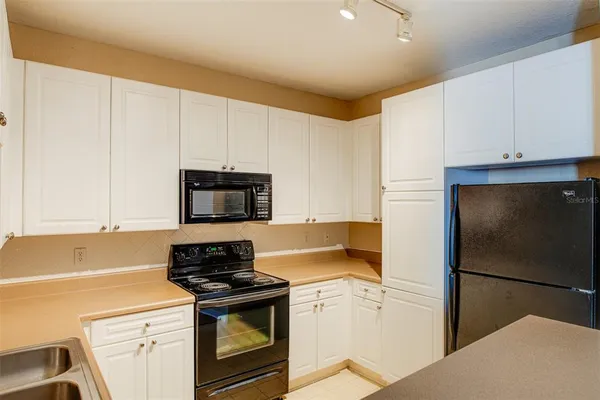 $199,900 | 4221 West Spruce Street, Unit 1310, Tampa, FL 33607