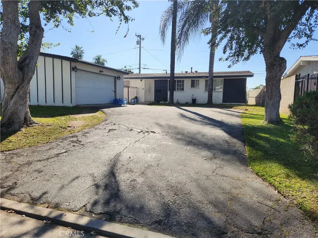 $3,350 | 610 Helensburg Street, Glendora, CA 91740