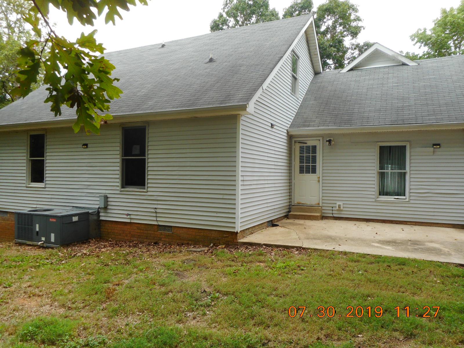 2164 Dunbar Road Woodlawn, TN 37191 - Photo 2 of 9 Gallery Image 2