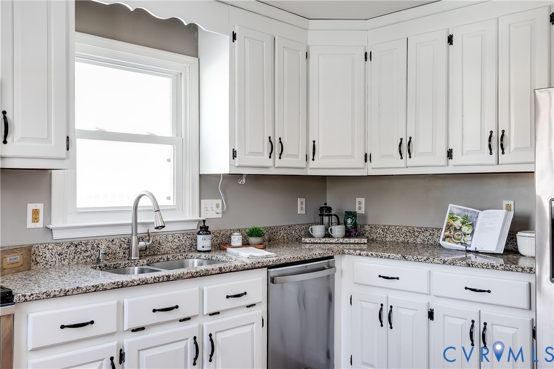 12504 Rue Noelle Court Midlothian, VA 23114 - Photo 13 of 39