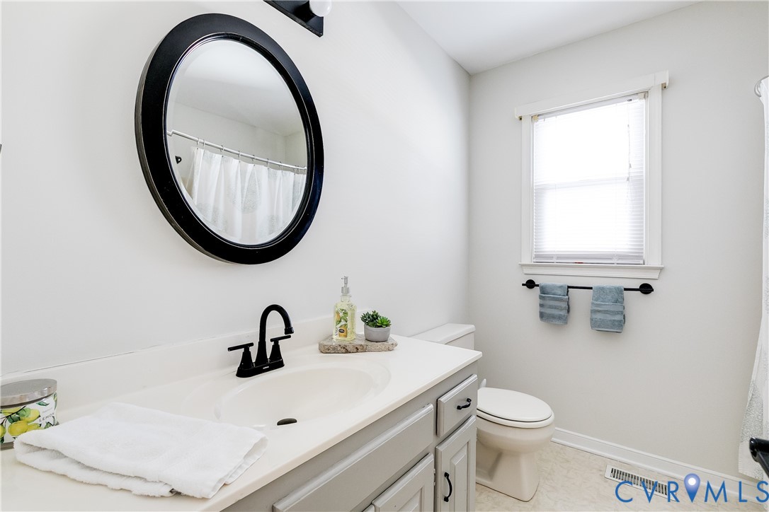 12504 Rue Noelle Court Midlothian, VA 23114 - Photo 26 of 39 First Floor Full Bath