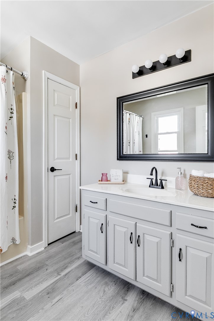 12504 Rue Noelle Court Midlothian, VA 23114 - Photo 32 of 39 Primary bathroom