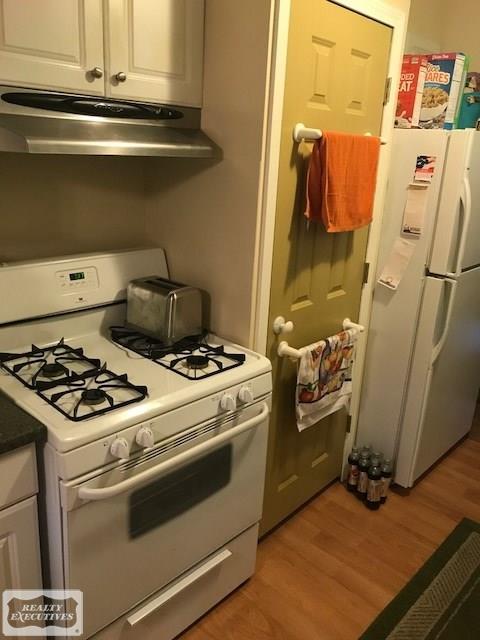 4286 15 Mile Road Sterling Heights, MI 48310 - Photo 5 of 5 31359767-4.JPG