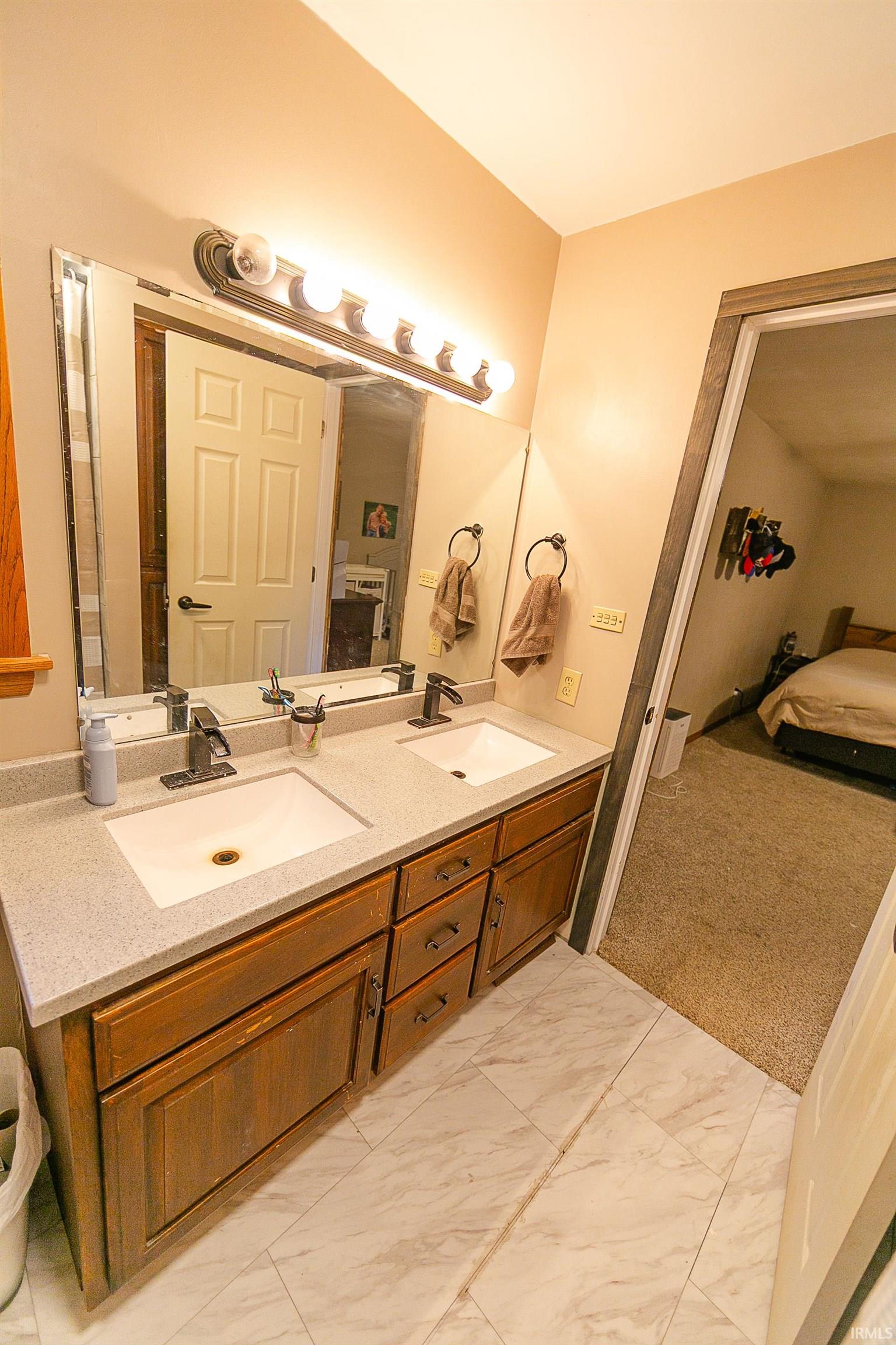 3555 North Hickory Road Decatur, IN 46733 - Photo 28 of 32