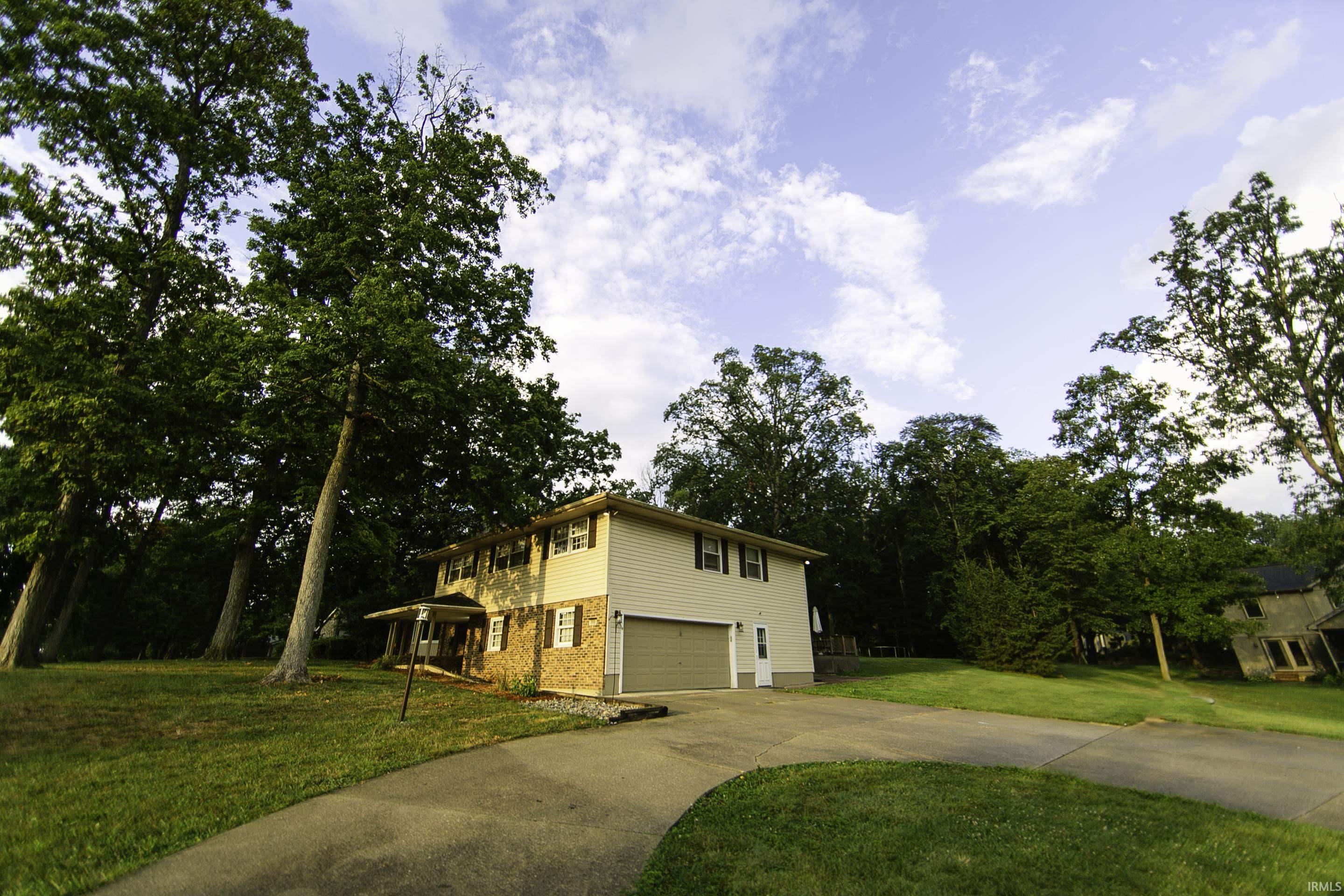 3555 North Hickory Road Decatur, IN 46733 - Photo 3 of 32