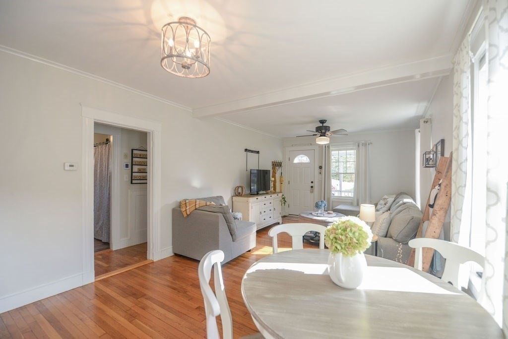 51 Hoover Road Walpole, MA 02081 - Photo 8 of 34 Gallery Image 8
