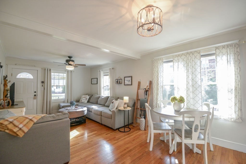 51 Hoover Road Walpole, MA 02081 - Photo 10 of 34 Gallery Image 10