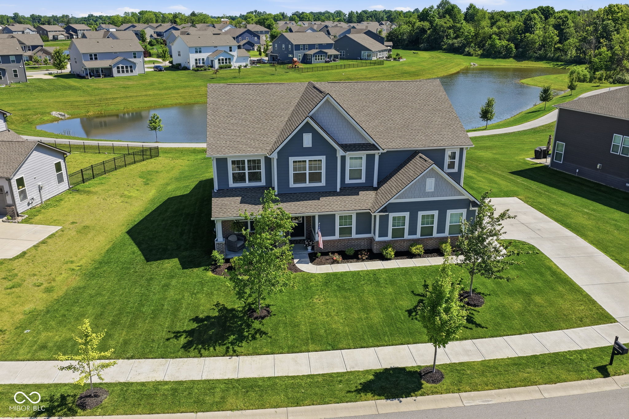 11887 Prominence Place Fishers, IN 46037 - Photo 5 of 76